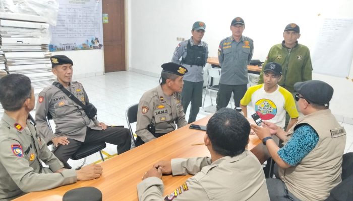 Kanit Binmas Polsek Antapani Pimpin Pengontrolan Gudang Logistik PPK Antapani