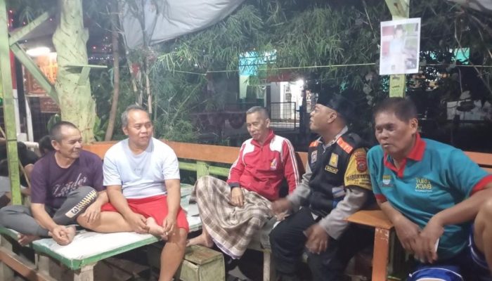 Patroli Dialogis Bhabinkamtibmas Polsek Kiaracondong Polrestabes Bandung Sambangi Masyarakat