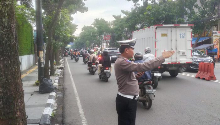 Berikan Pelayanan Kepada Masyarakat, Personil Polsek Lengkong Laksanakan Kegiatan Gatur Sore