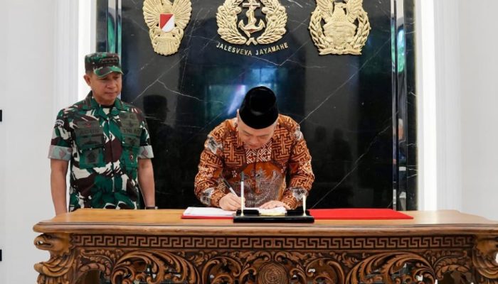 Panglima TNI Terima Audiensi Menteri Perhubungan RI