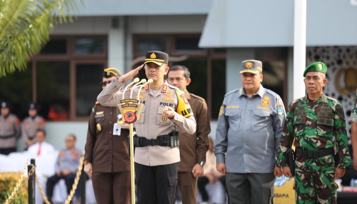 Apel Gelar Pasukan Ops Lilin Lodaya di Polres Garut