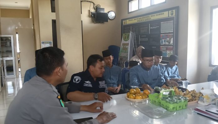 Sie Dokkes Polres Garut Jumat Berbagi Bersama Anak Yatim Piatu Asuhan Yasabira