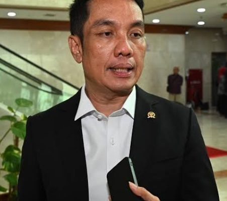 NasDem – Sebut PDIP Demi Raih Simpati Publik Kritik PPN 12 Persen 