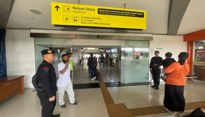 Pastikan Kamtibmas Tetap Kondusif Brimob Jabar Laksanakan Pengamanan Di Stasiun Kota Bandung