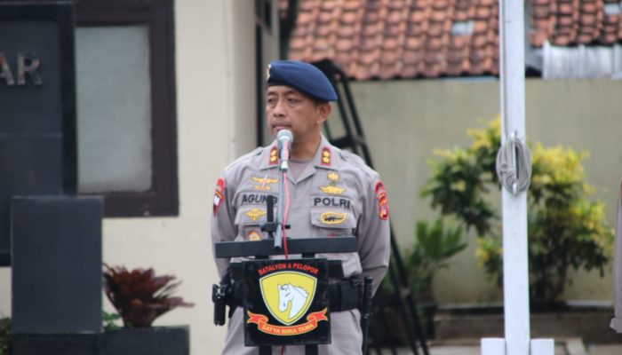 Wadansat Brimob Polda Jabar Pimpin Apel Pagi Gabungan Terkait Pengamanan Liburan Panjang