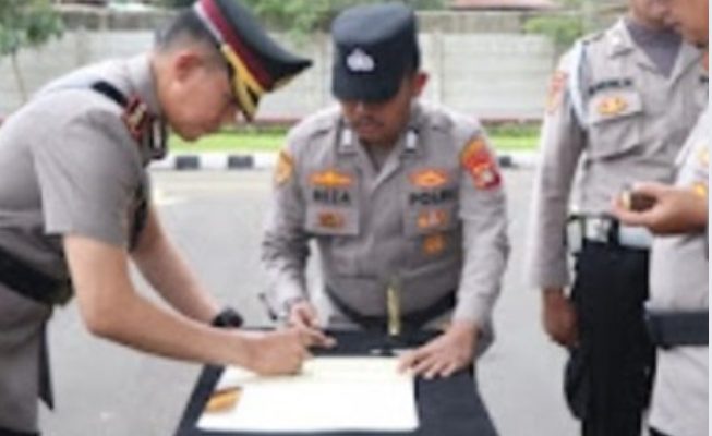 Polres Metro Tangerang Kota Gelar Sertijab Wakapolres Kombes Pol Yolanda Evelyn Sebayang, kepada AKBP Eko Bagus Riyadi.