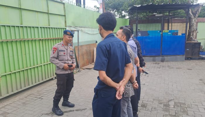 Arahan Harkamtibmas Oleh Anggota Kompi 3 Bataliyon C Pelopor Satbrimobda Polda Jabar  Kepada Karyawan PT. Advantage Karawang