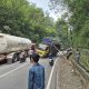 Kemacetan di Lebak Jero Kadungora Akibat Truk Pupuk Mogok, Polisi Lakukan Tutup Buka Arus