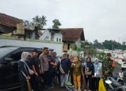 Polsek Karangpawitan Bersama Warga Laksanakan Kerja Bakti Menjelang Ramadhan