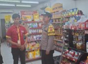 Pastikan Situasi Aman, Polsek Kadipaten Beri Himbauan di Mini Market Kadipaten