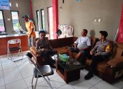 Antisipasi Gangguan Kamtibmas, Bhabinkamtibmas Polsek Cikijing Titipkan Pesan Kamtibmas Kepada Pengurus Pasar