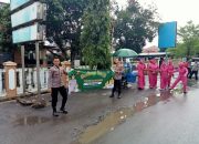 Polsek Ligung Berbagi, Ratusan Takjil Di Salurkan Kepada Masyarakat Pengguna Jalan