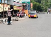 Pastikan Keselamatan Pengguna Jalan, Aipda Mulani dan Aipda Ujang Sujana Laksanakan Gatur Lantas