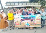 Alumni SMPN 1 Ciputat Gelar Aksi Berbagi Takjil di Alun-Alun Pamulang