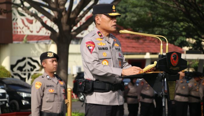 Dansat Brimob Ikuti Upacara Hari Kesadaran Nasional di Mapolda Jabar