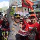 Sinergitas TNI-Polri dan Pemerintah Warnai Pengamanan Hari Buruh, Berikan Kejutan Kue Ulang Tahun untuk Buruh