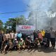 Polsek Sukawening Gelar Kerja Bakti Bersihkan Sampah di Kampung Jeungjing