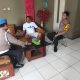 Antisipasi Gangguan Kamtibmas, Personil Polsek Cikijing Sampaikan Pesan Kamtibmas Kepada Pengurus Pasar
