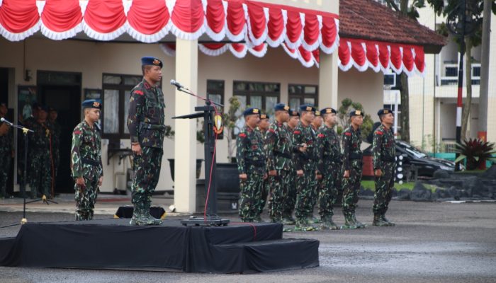 Wadansat Brimob Polda Jabar Pimpin Upacara Harkitnas ke-117 di Lapangan Boma