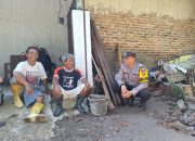 Bhabinkamtibmas Desa Liangjulang Laksanakan DDS dan Cooling System untuk Pererat Hubungan dengan Warga