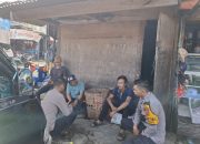 Antisipasi Guantibmas, Bhabinkamtibmas Polsek Cikijing Beri Imbauan Kepada Warga di Pasar