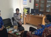 Jalin Kedekatan dengan Warga, Bhabinkamtibmas Brigadir Nia Sri Kusnindar, S.H. Sambangi Perangkat Desa Jayi