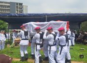 Danpasmar 1 Berikan Penghormatan Terakhir Kepada Rekan Satu Angkatannya