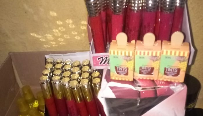 Tegar Sendiri, Berani Berdikari: Wartawati Diana Bangun Usaha Kosmetik dan Parfum Demi Masa Depan Putrinya