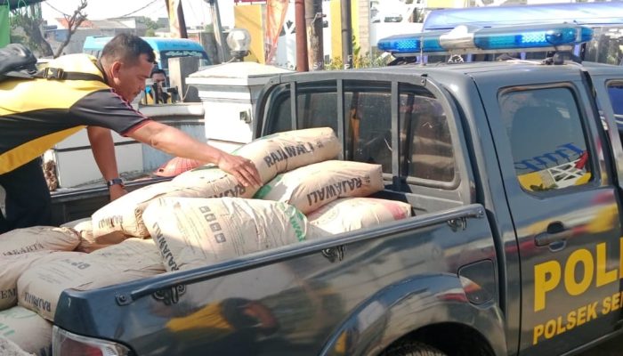 Laksanakan Bhakti Religi, Kapolsek Sepatan AKP Fahyani Didoakan Pengurus Masjid