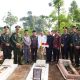 Kapolres Garut Bersama Forkopimda Beri Penghormatan Para Pejuang 45 melalui Pemancangan Bambu Runcing, Semarakkan HUT ke-80 Proklamasi Kemerdekaan RI di Garut