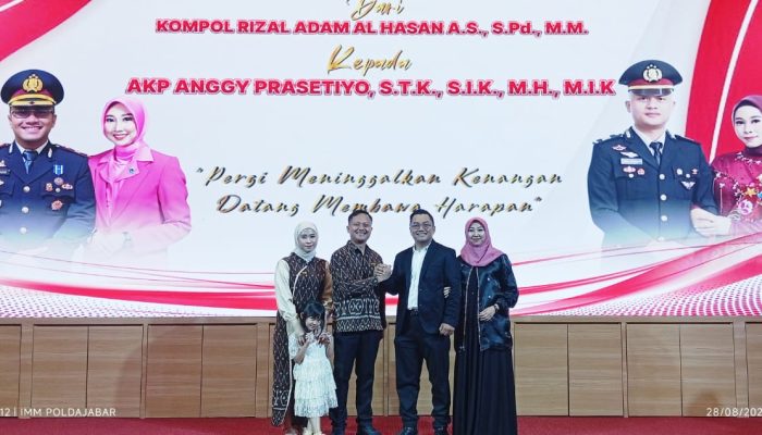 Lepas Sambut Kapolsek Cileunyi Polresta Bandung Dari Kompol Rizal Adam Al- Hasan A S, S.pd, M.M Kepada AKP Anggy Prasetyo S.T.K, S.I.K, M.H, M.I.K