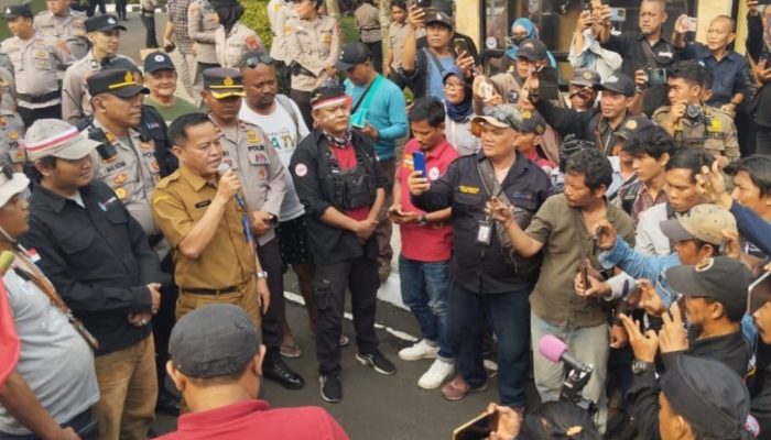 Pemkab Tangerang Di Demo FWJ Indonesia Tuntut Tanggungjawab Bupati