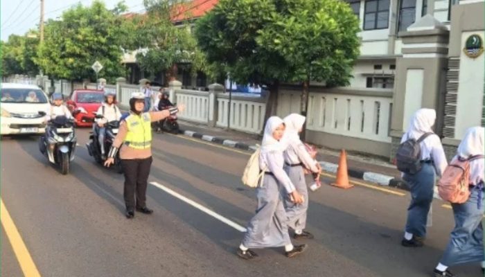 Sat Lantas Polres Majalengka Laksanakan Pengaturan Lalu Lintas Pagi di Wilayah Hukum Majalengka