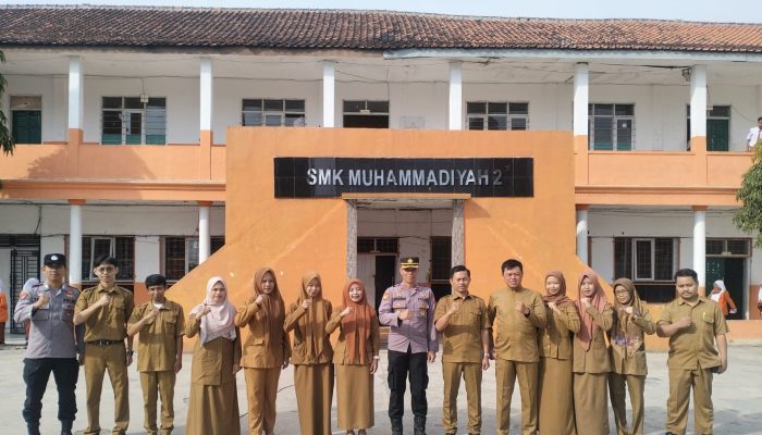 Kapolsek Kadungora Ajak Siswa SMK Muhammadiyah 2 Kadungora Cegah Bullying dan Taat Berlalu Lintas