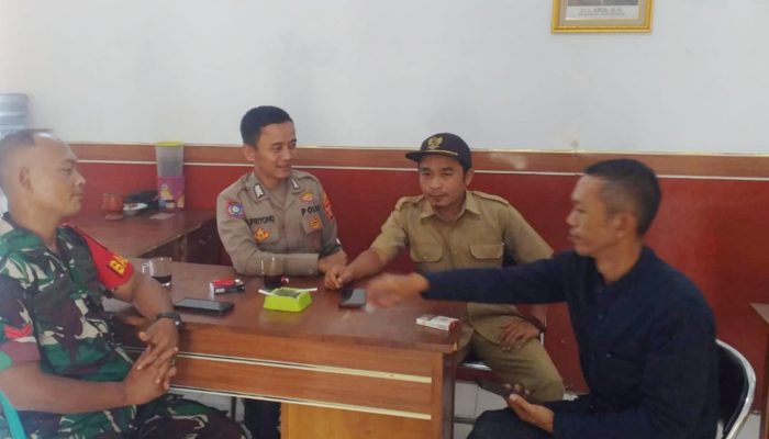 Ciptakan Desa Aman, Sinergitas TNI-Polri di Cikijing Sambangi Kantor Desa Banjaransari