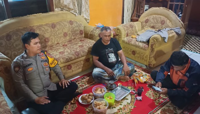 Door To Door System, Bhabinkamtibmas Polsek Cikijing Jalin Silaturahmi Dengan Warga Binaan