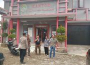 Panit Samapta II Polsek Cikijing Kunjungi Kantor Desa Cilangcang, Beri Imbauan Kamtibmas Kepada Perangkat Desa