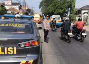 Ciptakan Situasi Agar Tetap Aman, Unit Samapta Polsek Jatiwwangi Gelar Patroli Sore