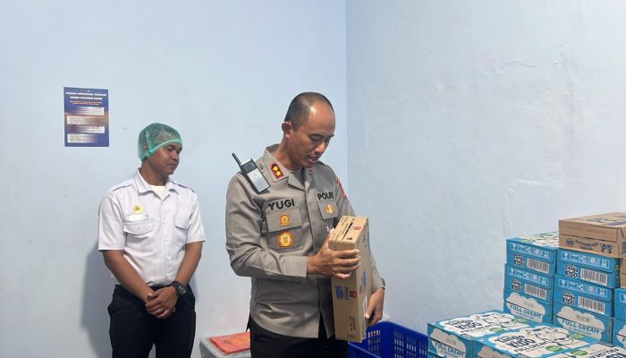 Kapolres Garut Tinjau Dapur SPPG, Pastikan Kualitas Gizi dan Kebersihan Makanan untuk Anak Sekolah