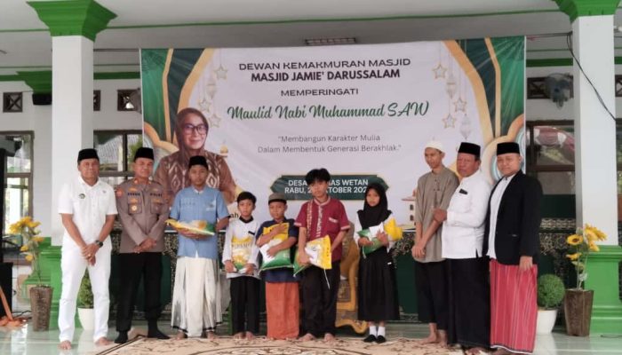 Maulid Nabi di Masjid Jamie Darussalam, Polsek Sumberjaya Teguhkan Iman dan Kebersamaan