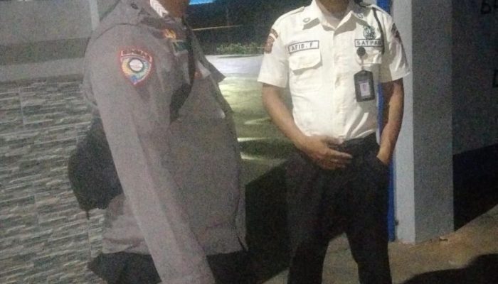 Berikan Rasa Aman Kepada Masyarakat, Personil Polsek Jatiwangi Rutin Gelar Patroli Malam
