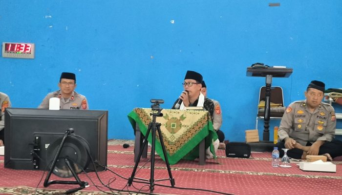 Polres Majalengka Gelar Kegiatan Binrohtal Bersama KH. Asep Maulana, S.Sos, Dai Kamtibmas Kecamatan Argapura
