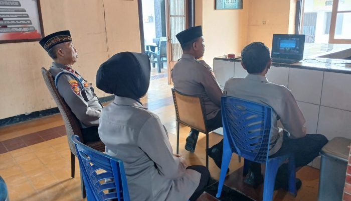 Polsek Jatiwangi Polres Majalengka Tingkatkan Iman Lewat Binrohtal Zoom
