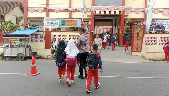 Strong Point Pagi, Ps. Panit Samapta l Polsek Cikijing Laksanakan Gatur Pagi