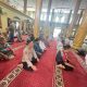 Polsek Sumberjaya Laksanakan Sholat Jumat Berjamaah di Masjid Jami’ Baiturrahman Desa Mirat, Wujudkan Keimanan dan Ukhuwah Islamiyah