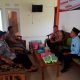 Bhabinkamtibmas Desa Cengal Sambangi Perangkat Desa, Sampaikan Imbauan Kamtibmas