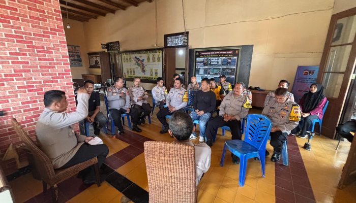 Tingkatkan Pelayanan, Kapolsek Jatiwangi Pimpin Anev Mingguan