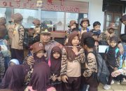 Polisi Sahabat Anak, Jajaran Personil Polsek Jatiwangi Sambut Kunjungan TK Al Manar Desa Burujul Wetan