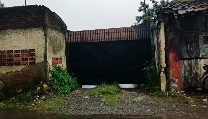 Diduga Jadi Tempat Daur Ulang Pupuk Subsidi, Gudang di Bojongsoang Disorot Warga