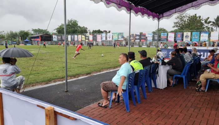 Wujud Polri Hadir di Tengah Masyarakat, Polsek Cikijing Lakukan Pengamanan Pertandingan Sepak Bola SU-CI Cup 2025
